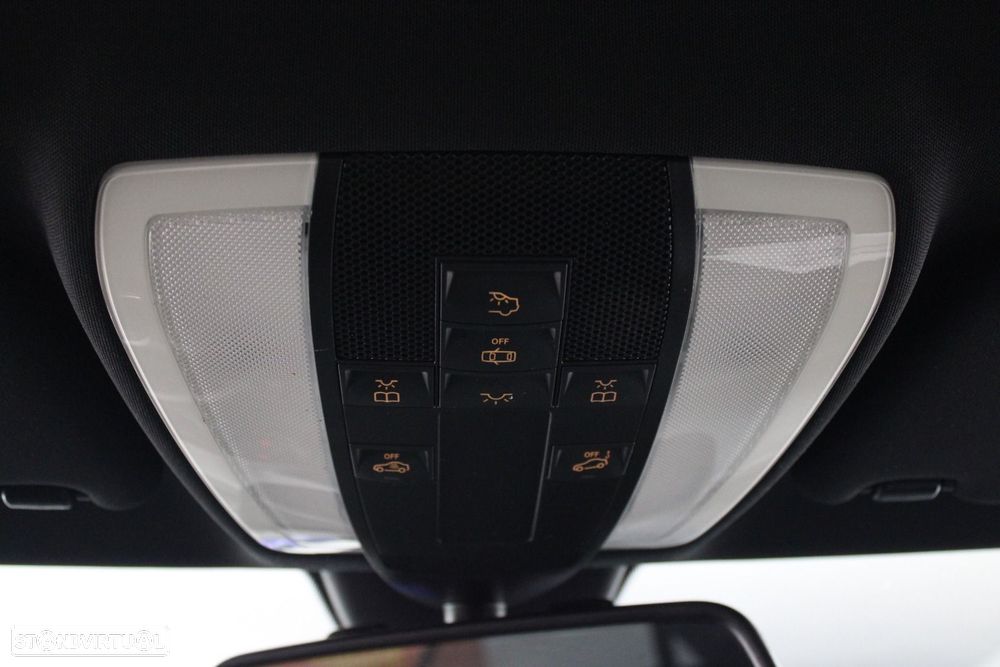 Mercedes-Benz E 220 CDi BlueEfficiency - 25