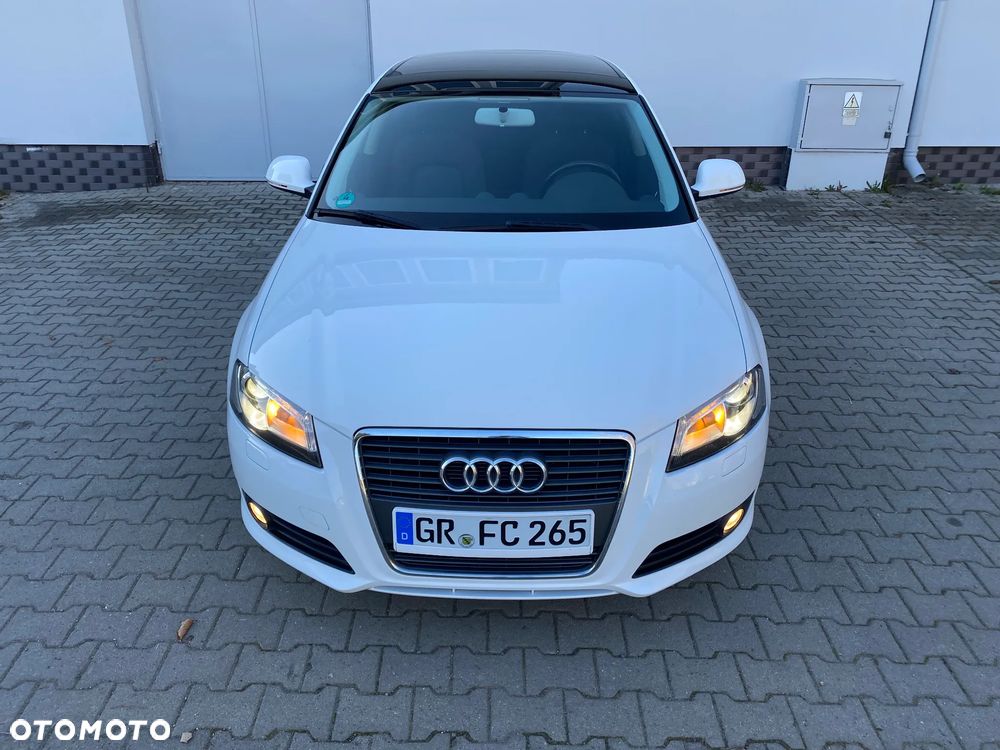 Audi A3 Sportback 1.4 TFSI Ambiente - 24