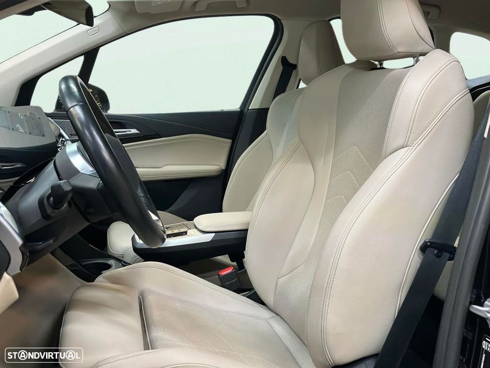 BMW 225xe Active Tourer - 9