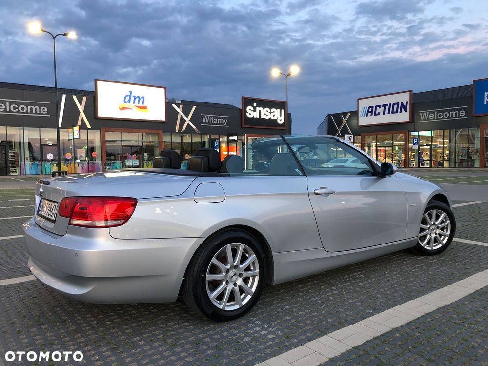 BMW Seria 3 320i - 22