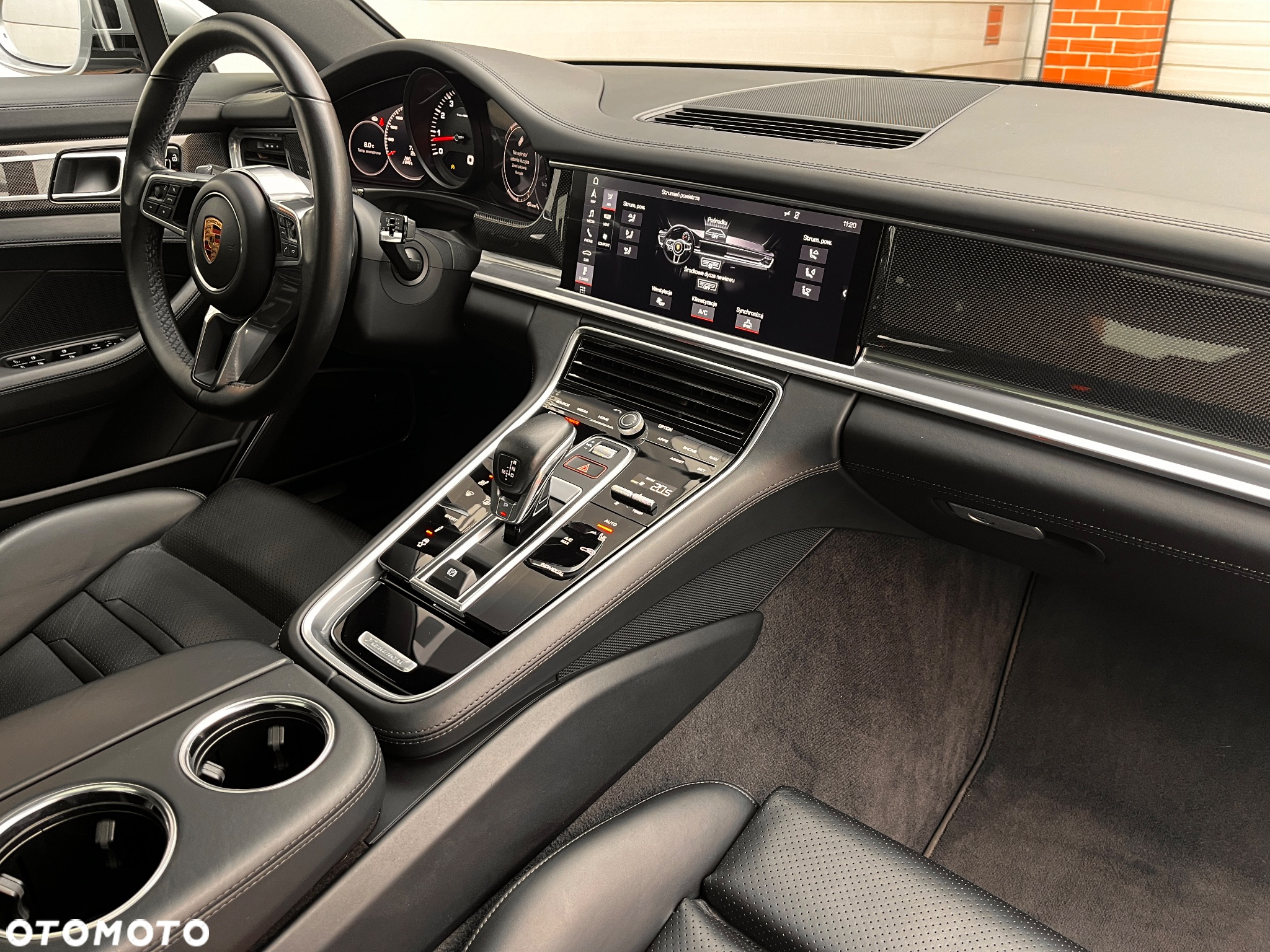 Porsche Panamera 4 - 35