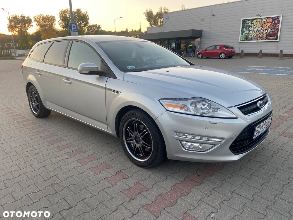 Ford Mondeo 2011 photo 2
