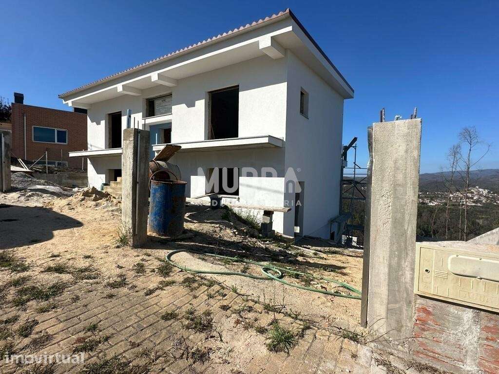 Terreno com Benfeitorias, Albergaria-a-Velha - Grande imagem: 2/15
