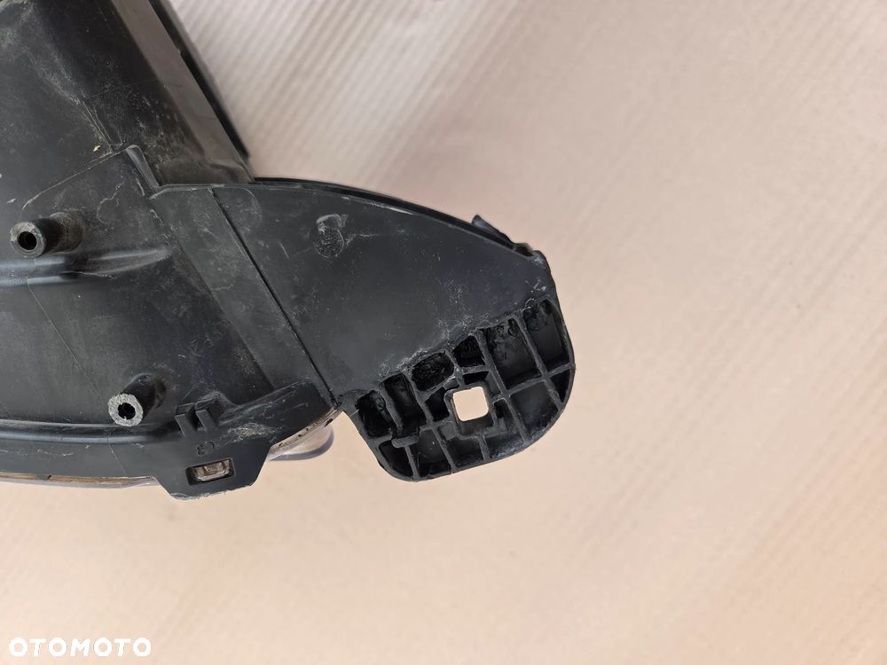 Lampa przednia lewa  Peugeot 2008 I LIFT  9825313980 - 10