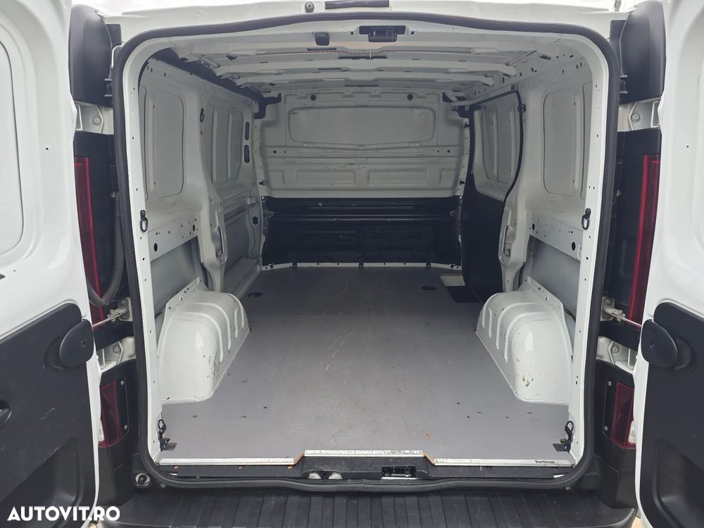 Renault Trafic - 14