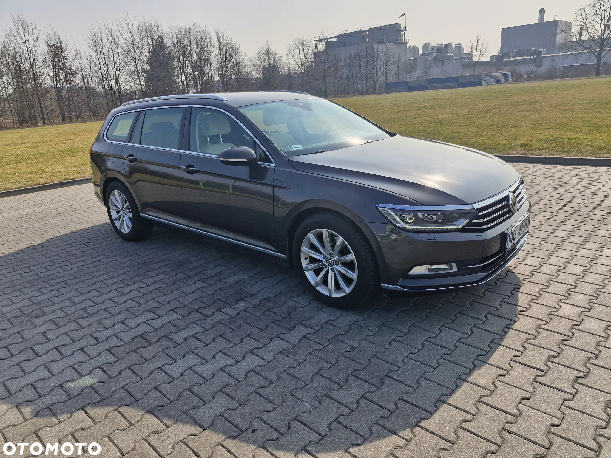 Volkswagen Passat - 10