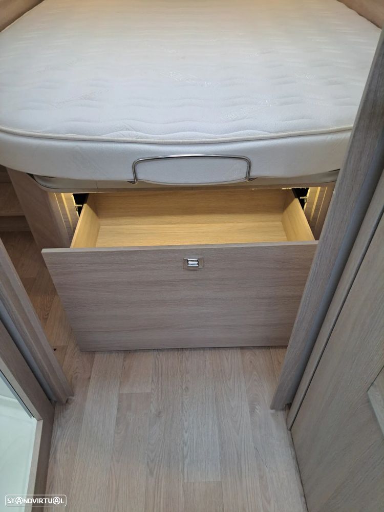 Rapido 696F Premium Edition - 16