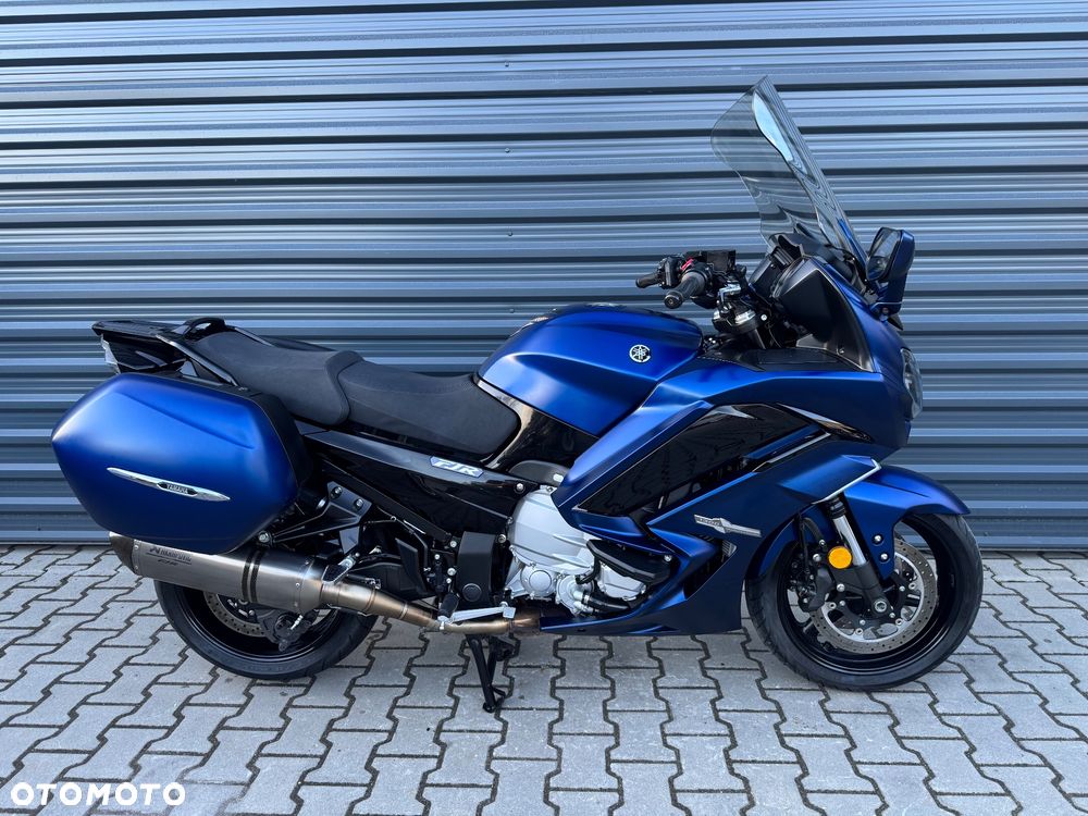Yamaha FJR - 2