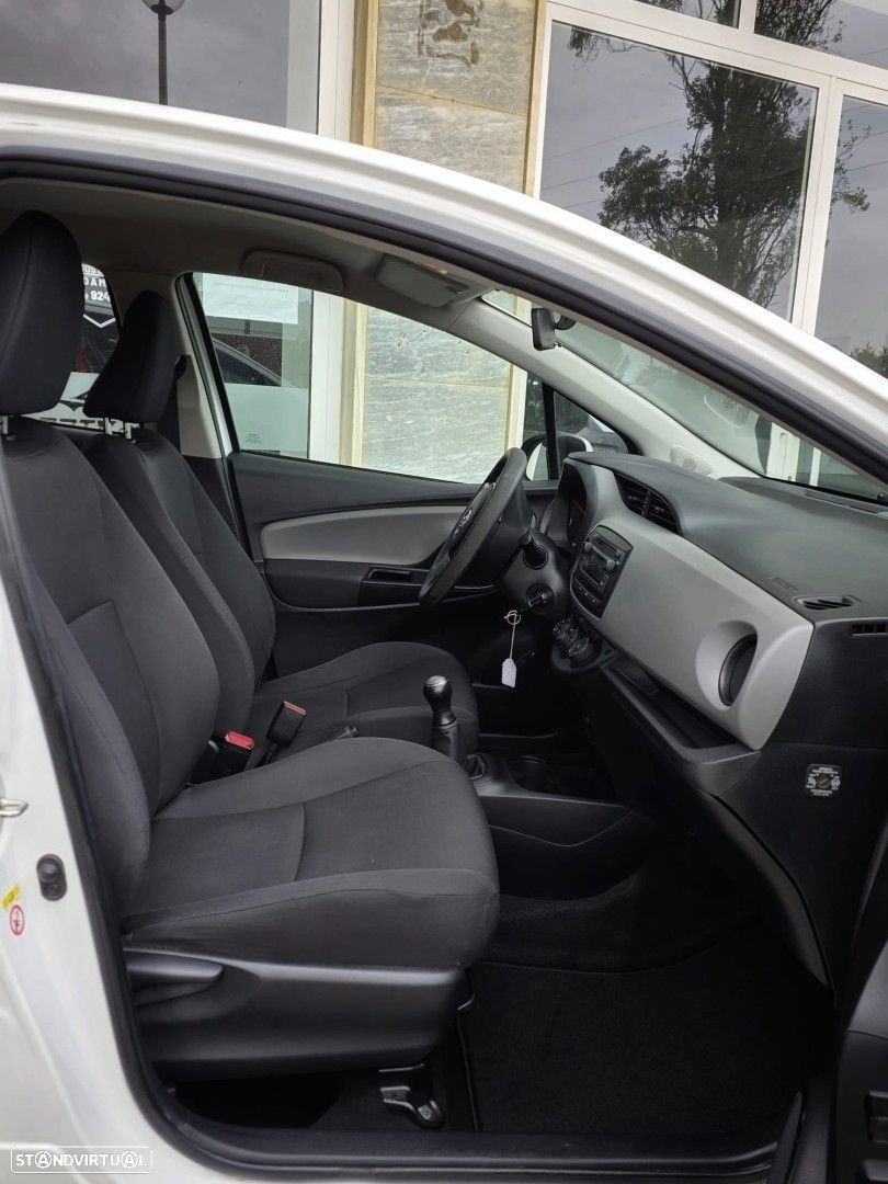 Toyota Yaris 1.0 VVT-i Comfort+P.Style - 13