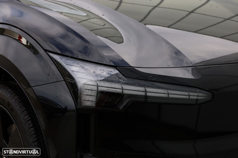 Volvo EX30 51 kWh Single Motor Black Edition - 9