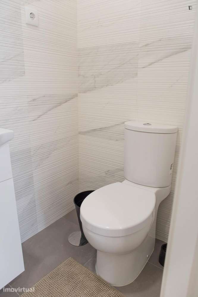 Quarto - localizado em Rio Tinto Porto - Grande imagem: 5/20