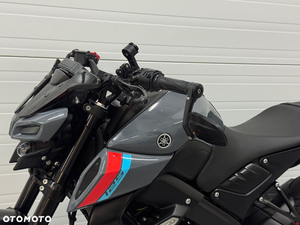 Yamaha MT - 22