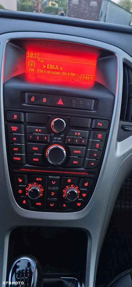 Opel Astra 1.4 Turbo 150 Jahre - 10