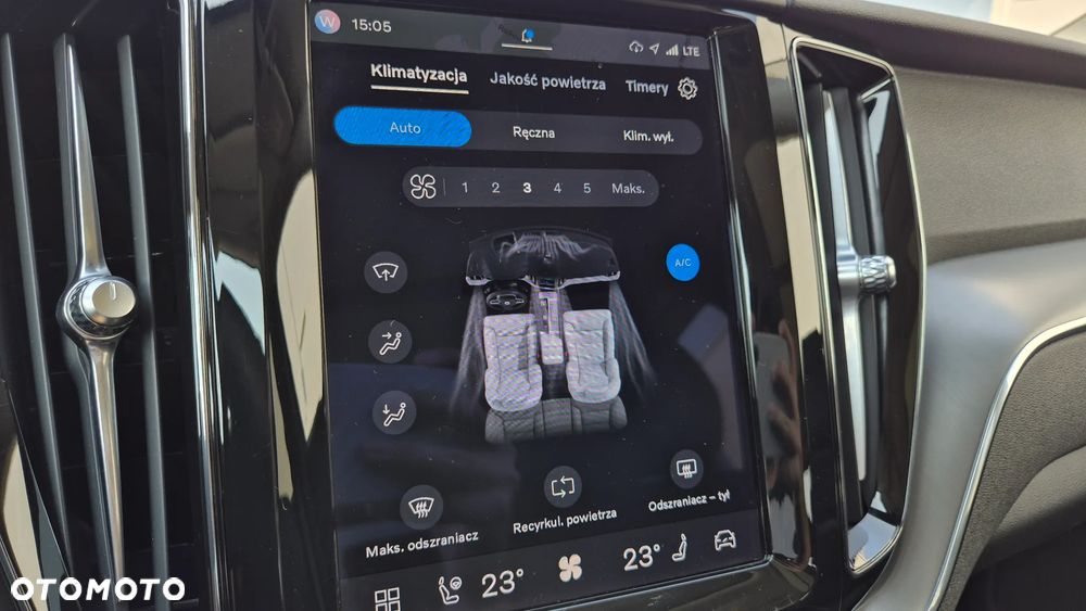 Volvo XC 60 T6 Plug-In Hybrid AWD Core - 19