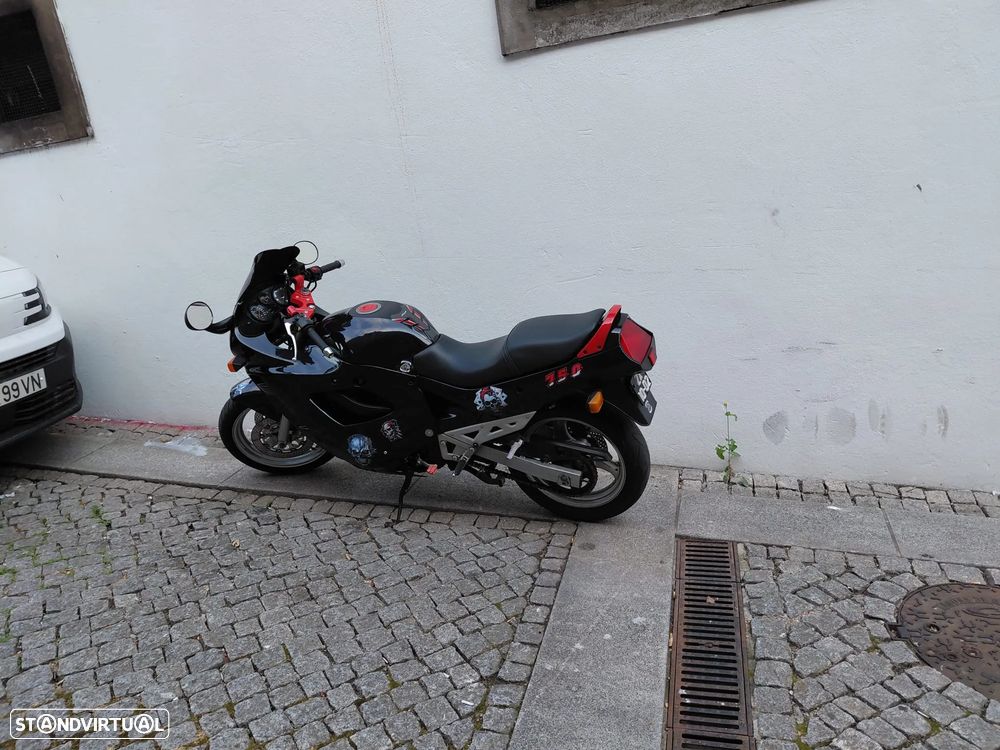 Suzuki GSX - 7