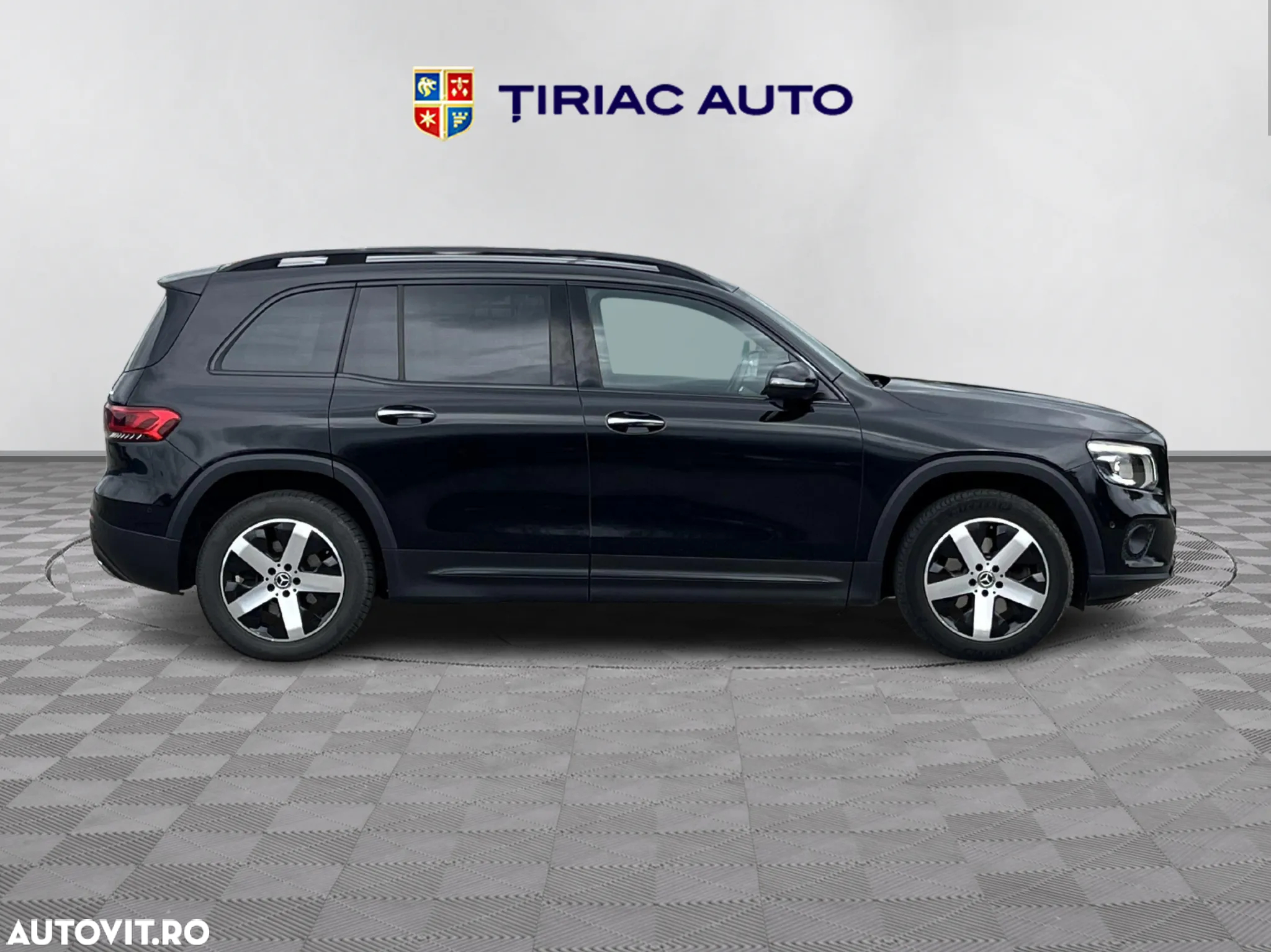 Mercedes-Benz GLB 250 4Matic 8G-DCT AMG Line - 7