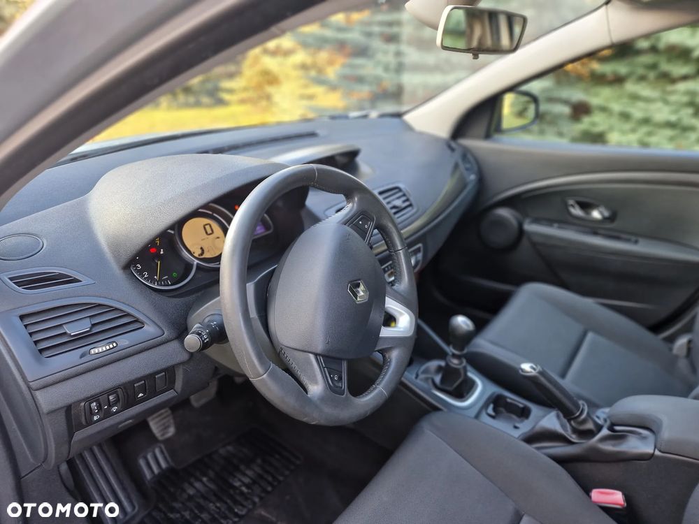 Renault Megane TCe 130 Dynamique - 14