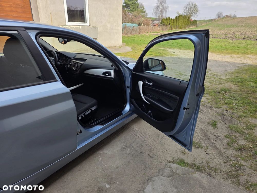 BMW Seria 1 116i - 15