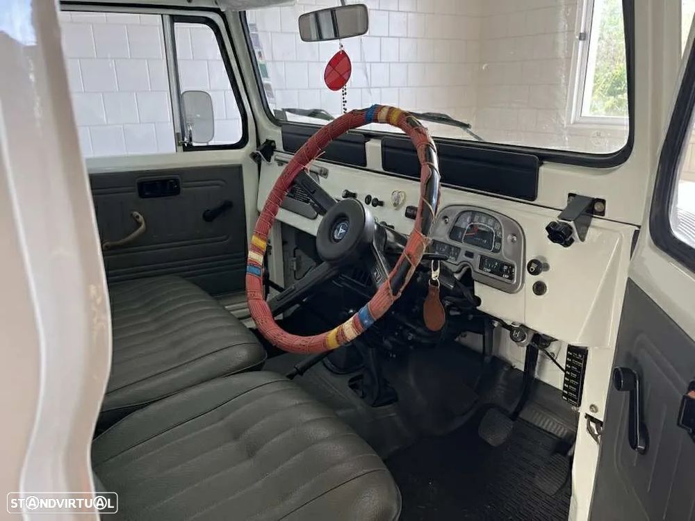 Toyota BJ 40 - 8