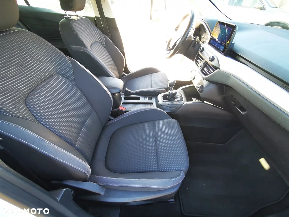 Ford Focus 1.5 EcoBlue STart-Stopp-System TITANIUM X - 13