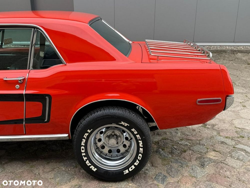 Ford Mustang - 9