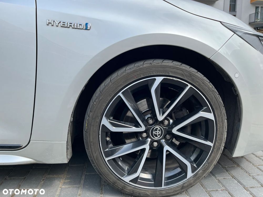 Toyota Corolla 2.0 Hybrid Executive - 8