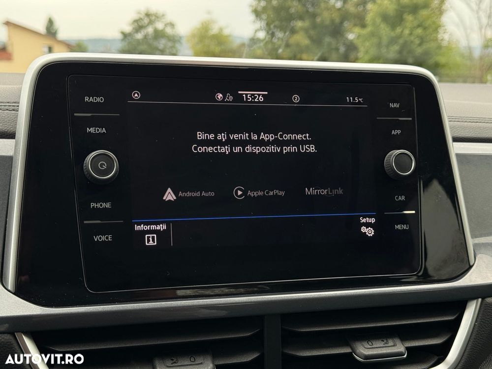 Volkswagen T-Roc - 12