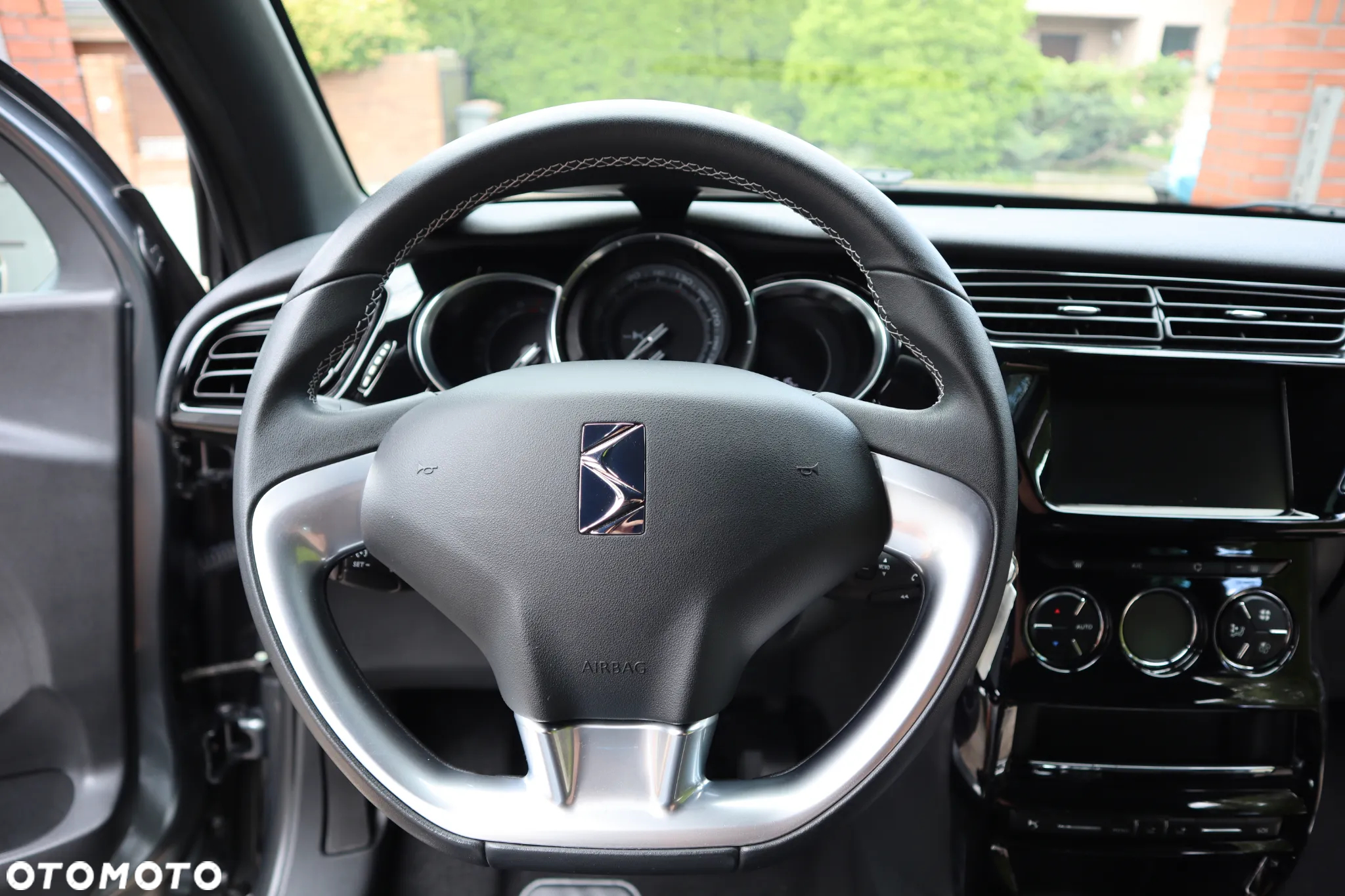 Citroën DS3 PureTech 82 SoChic - 15