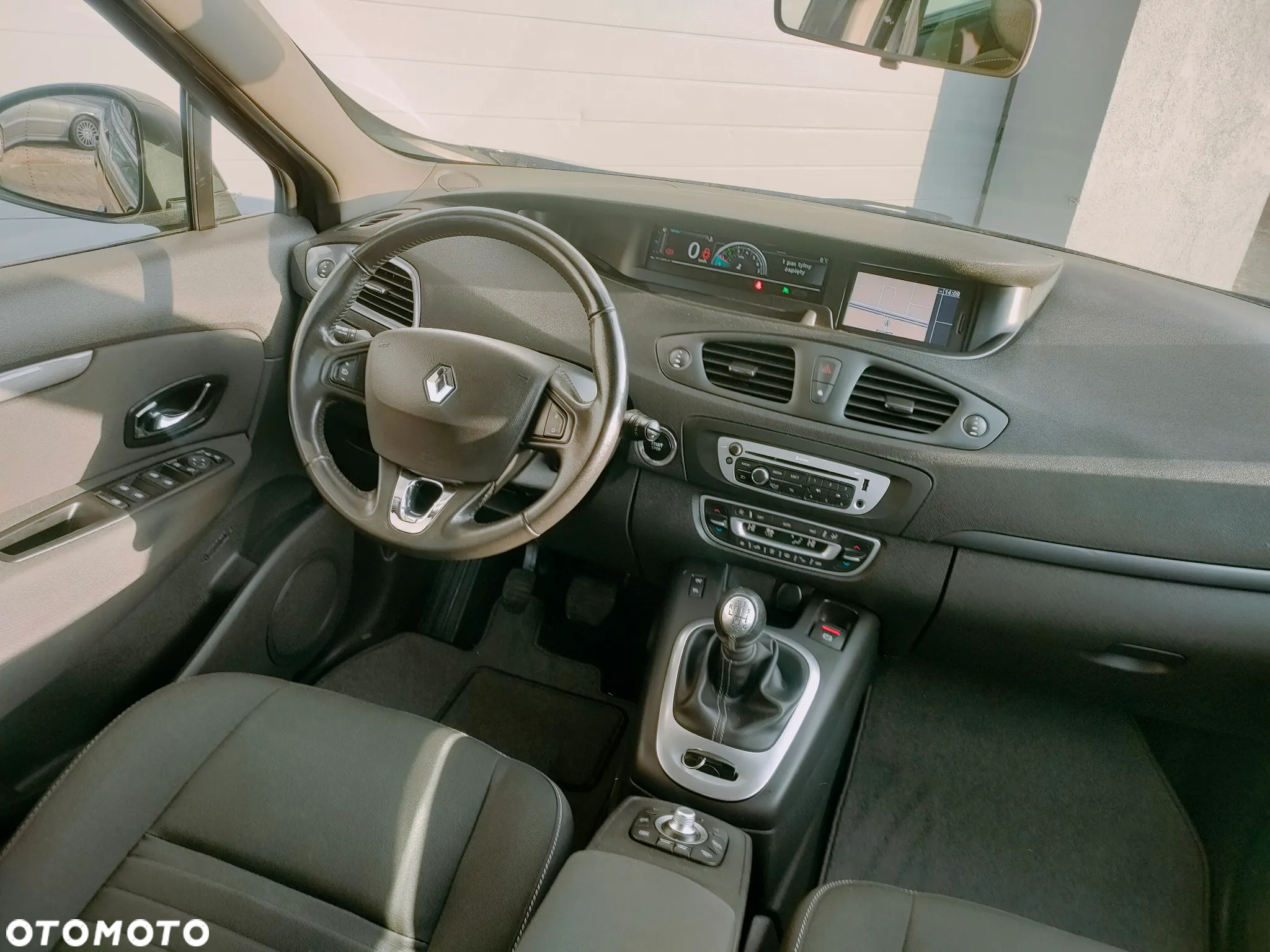 Renault Grand Scenic Gr 1.2 TCe Energy Limited EU6 - 22
