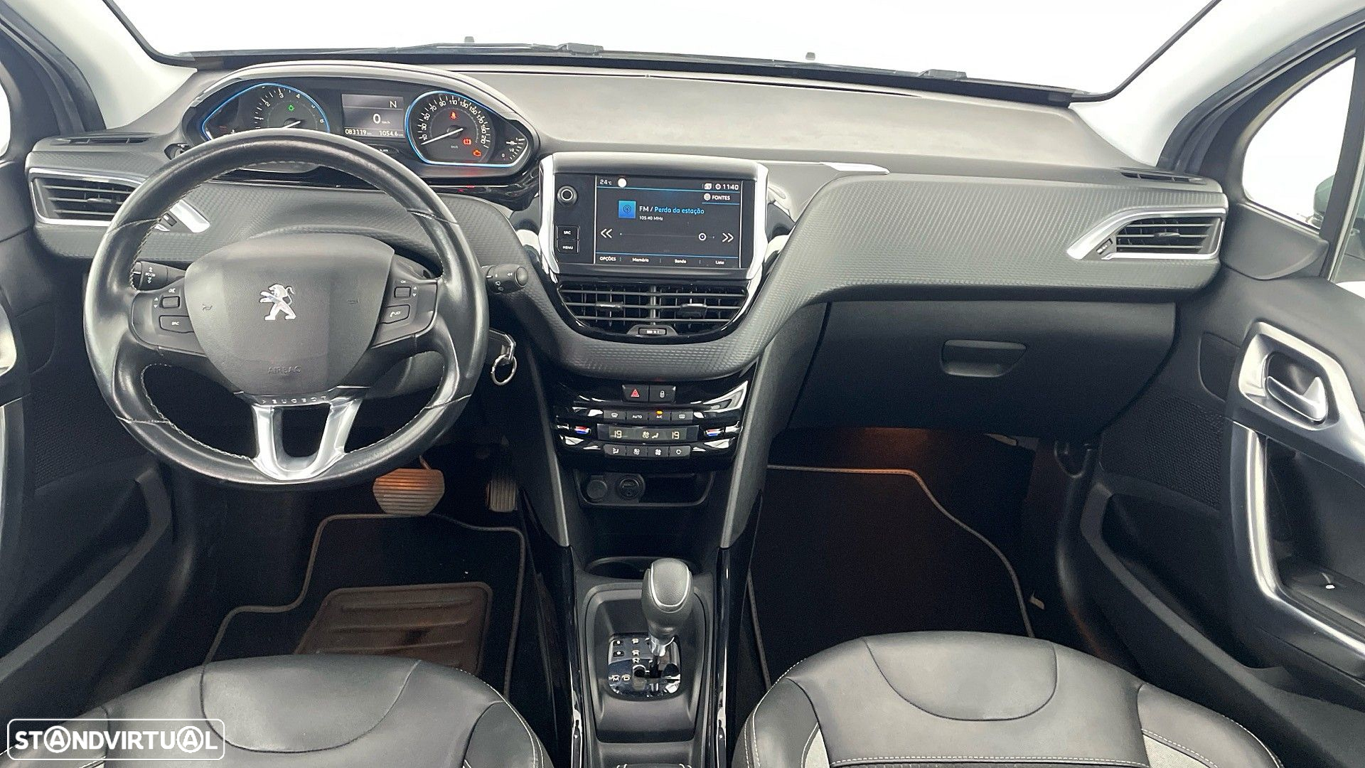 Peugeot 2008 1.2 PureTech Allure EAT6 - 22