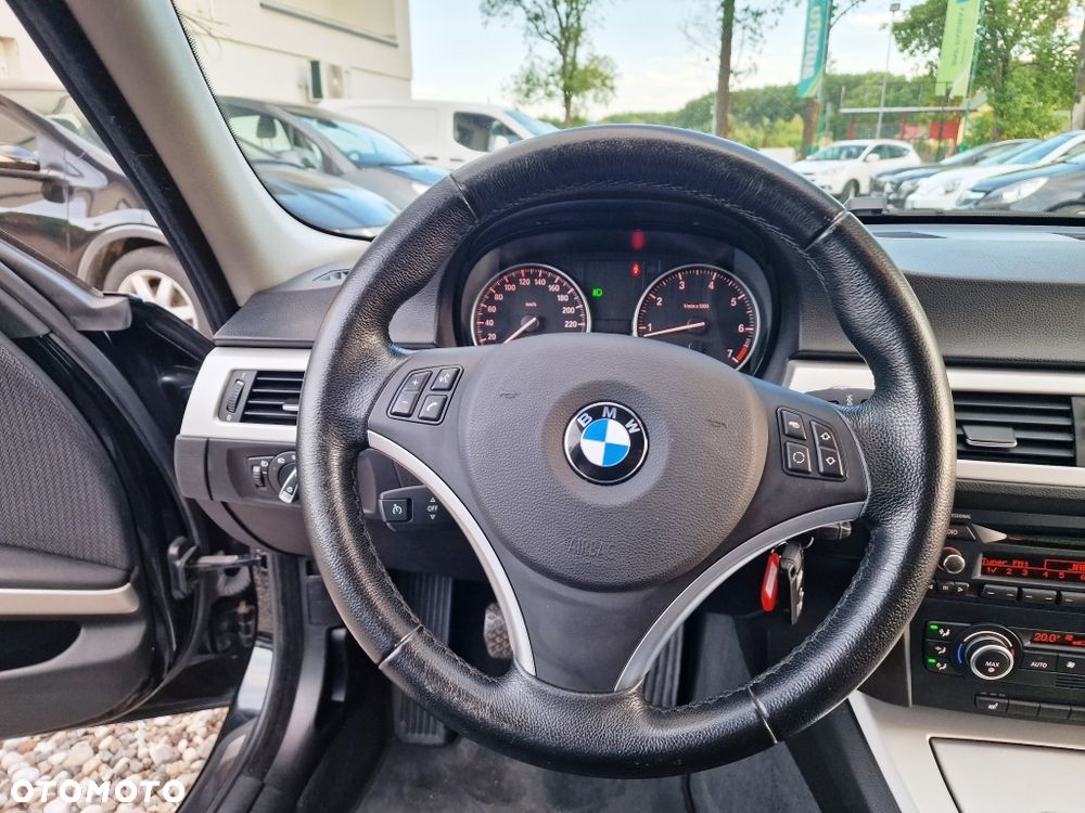 BMW Seria 3 - 12