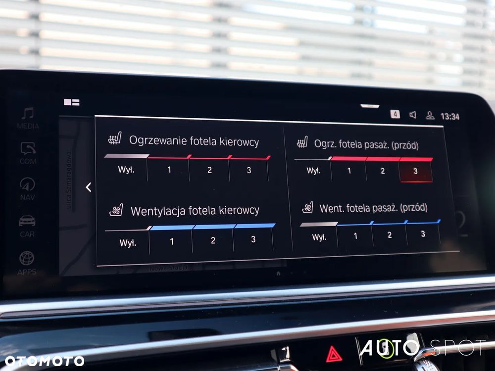 BMW X6 M50i - 33