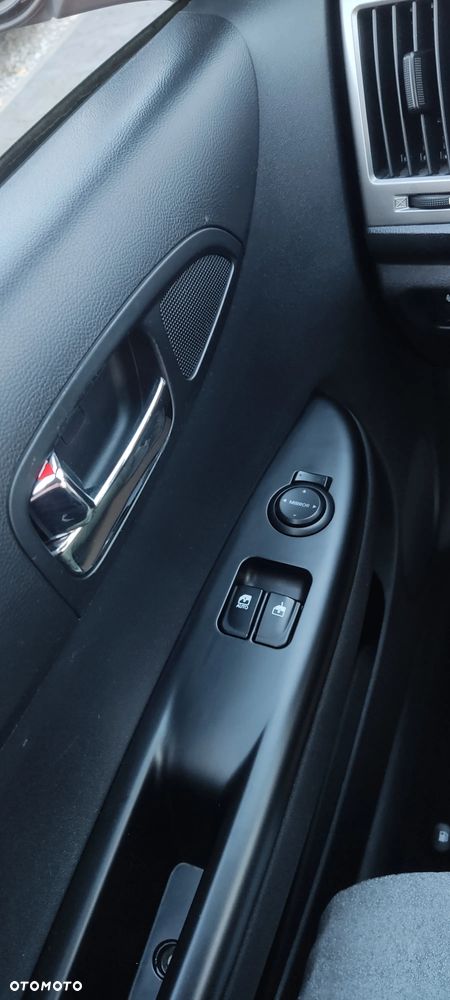 Hyundai i20 1.2 Fifa World Cup Edition - 20