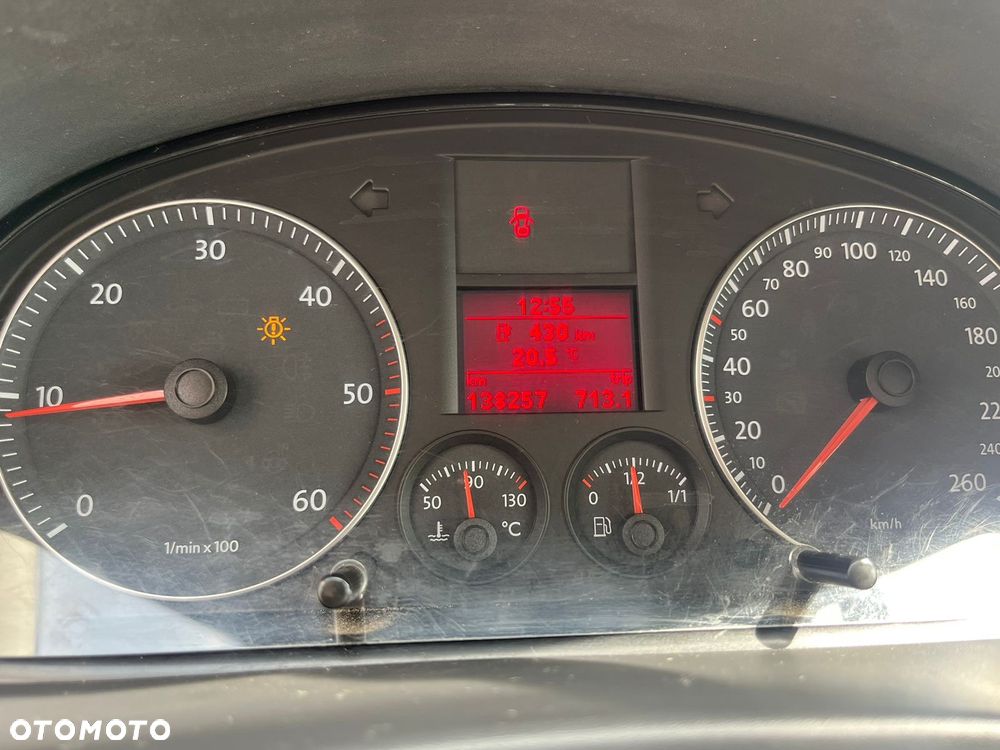 Volkswagen Caddy - 9