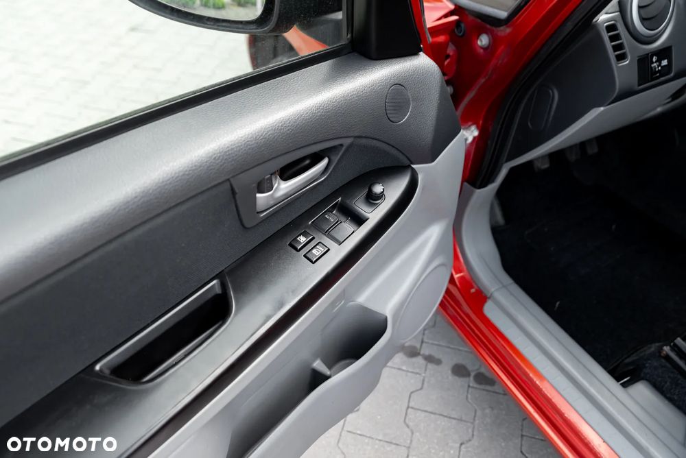 Suzuki SX4 1.9 DDiS DPF Streetline 4x2 Club - 17