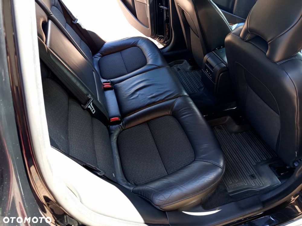 Volvo V70 2.0 Summum - 17