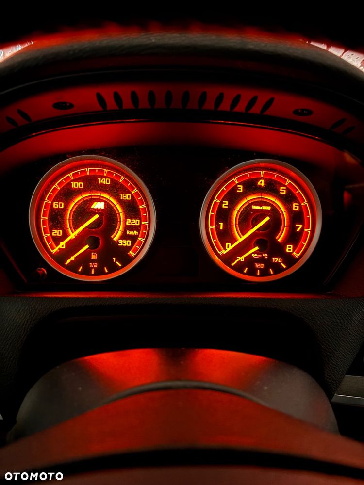 BMW X6 35i xDrive - 23