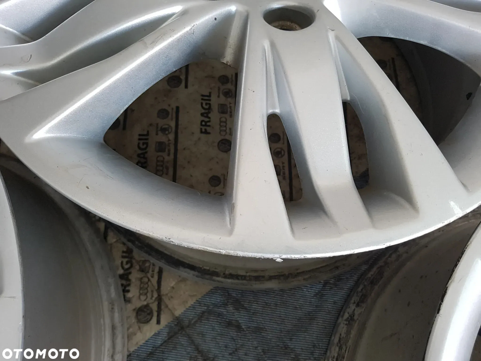 ALU FELGI FORD C-MAX KUGA  FOCUS MONDEO 7JX16  5X108 ET50 - 10