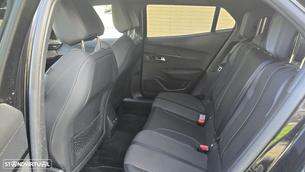 Peugeot 2008 1.2 PureTech GT Line EAT8 - 19