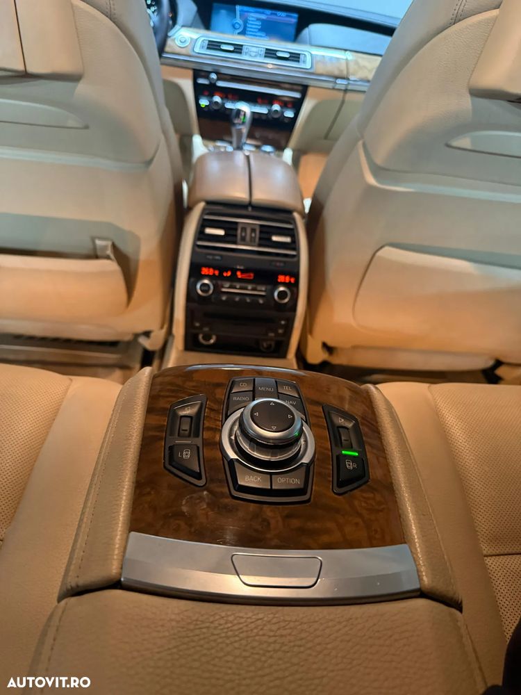 BMW Seria 7 740Li - 10