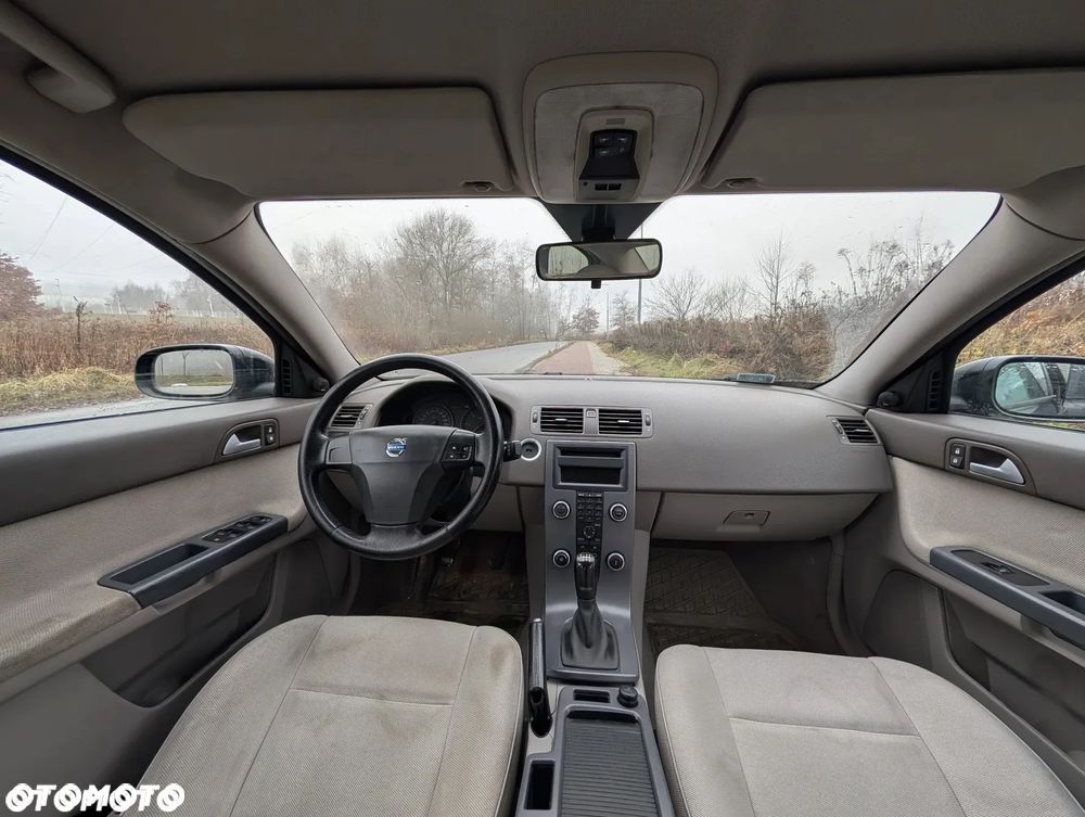 Volvo S40 2.0D - 9