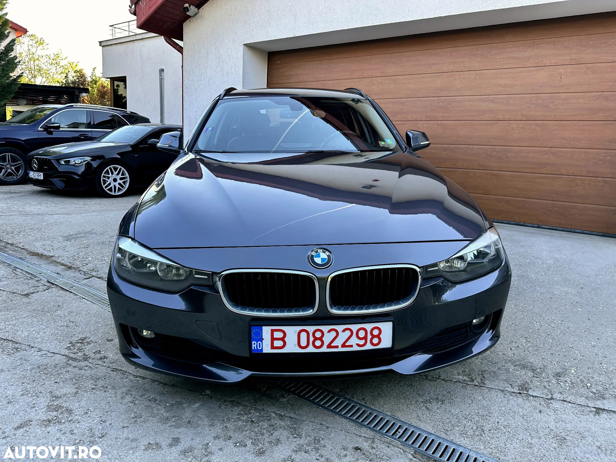 BMW Seria 3 316d Touring Advantage - 2
