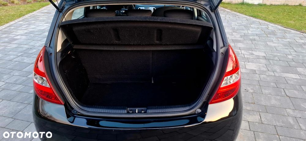 Hyundai i20 1.2 Comfort EU5 - 19