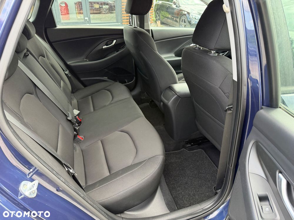 Hyundai i30 1.6 CRDI Trend - 33