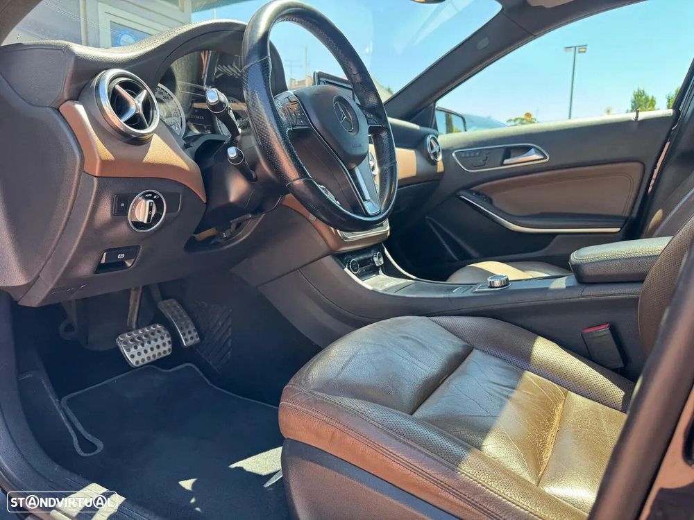 Mercedes-Benz A 220 - 39