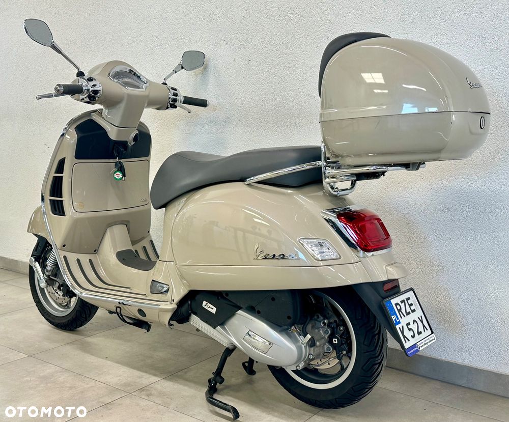 Vespa GTS - 3