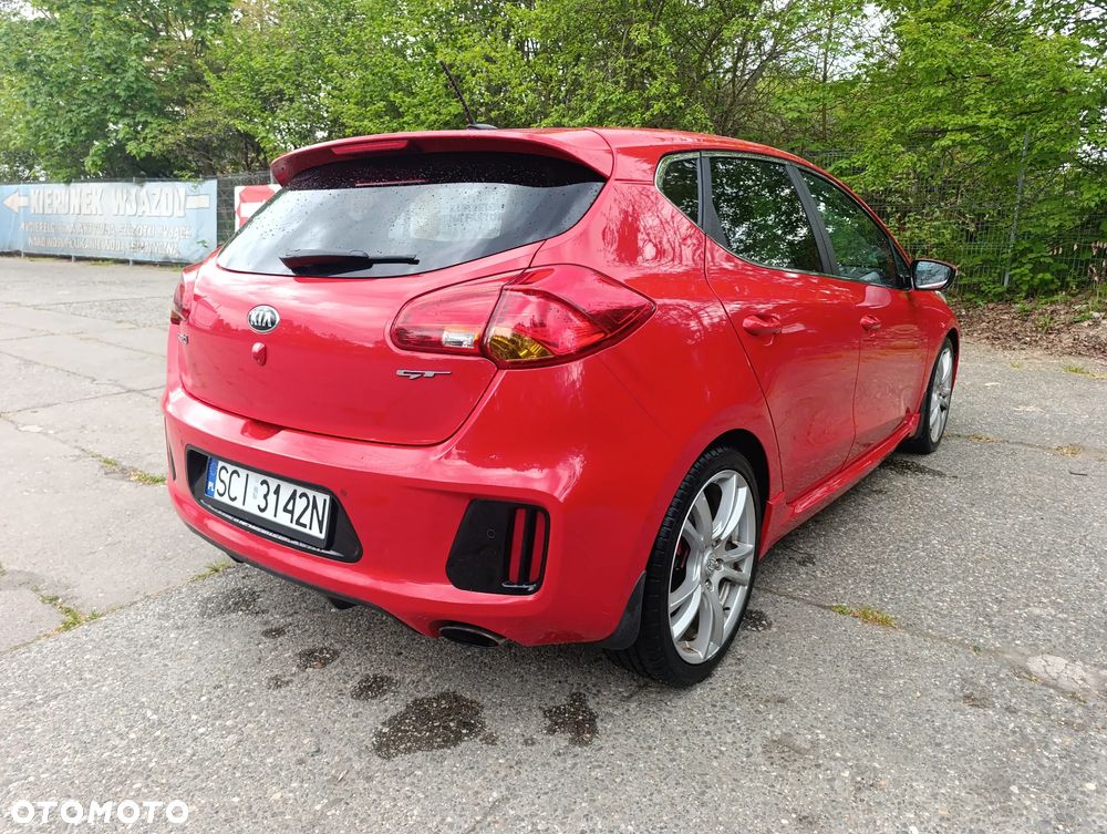 Kia Ceed 1.6 T-GDI GT - 6