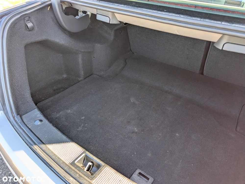 Mercedes-Benz Klasa C 320 CDI Avantgarde 4-Matic - 21