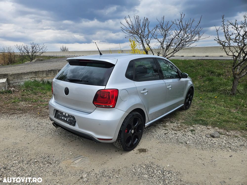 Volkswagen Polo 1.4 DSG GTI - 3