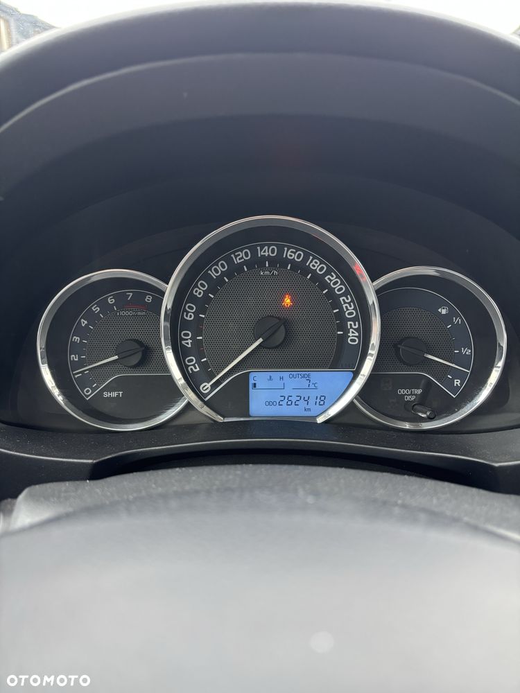 Toyota Corolla - 3
